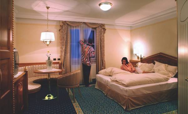 Hotel Goldener Adler 4* Италия, Кьюза