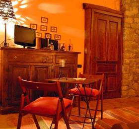 Relais La Torricella  в Вико-Экуенсе