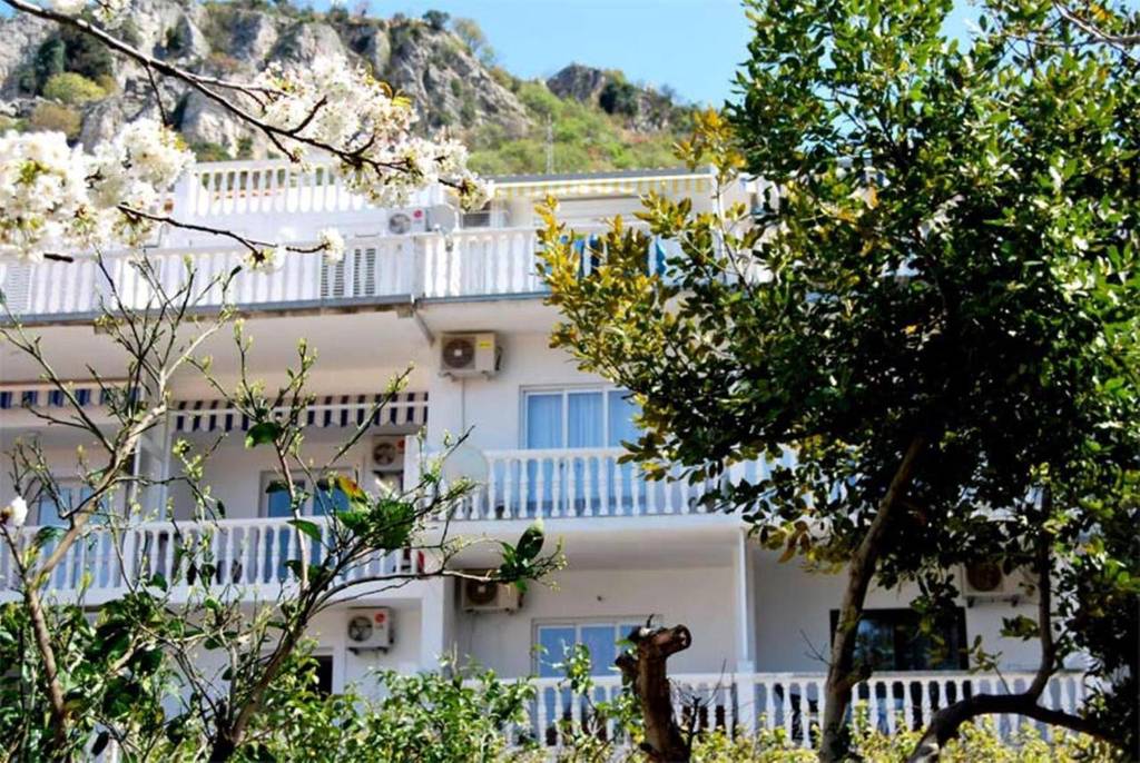 Villa Nikola Kentera  3*
