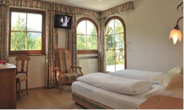 Turm Hotel Gschwendt  3* Италия, Валле-ди-Казиес