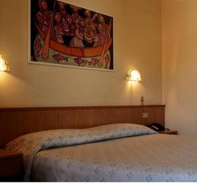 Hotel Internazionale  в Луино