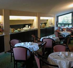Hotel Corona Ferrea  в Ровиго