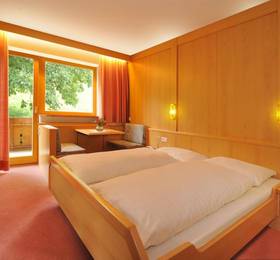 Pension Summererhof  в Брессаноне