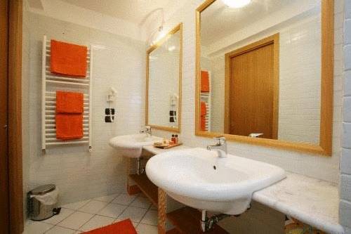 Hotel Torre Barbara  4* Италия, Вико-Экуенсе