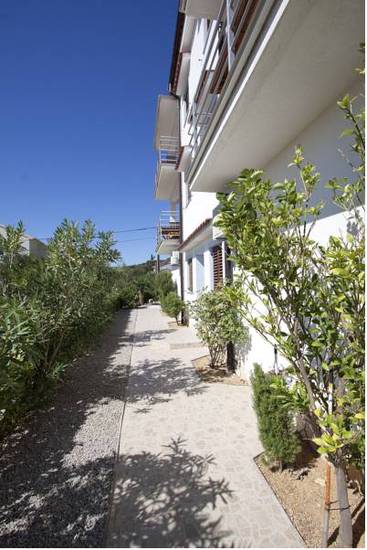 Apartments Nikolina  3* Хорватия, Раб