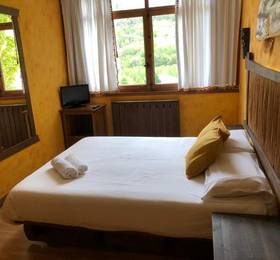 Hotel Torrecerredo  в Аренас-де-Кабралесе