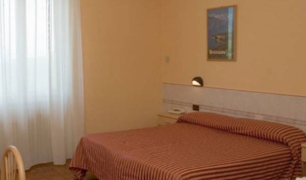 Hotel Panoramica  3* Италия, Гарда