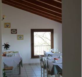 B&B Il Melograno  в Монцамбано