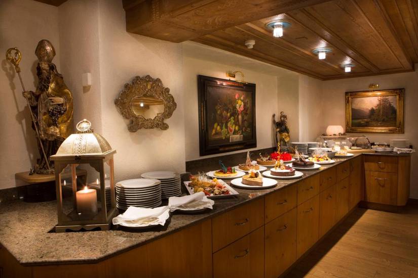 Hotel Sassongher  5* Италия, Корвара-ин-Бадия