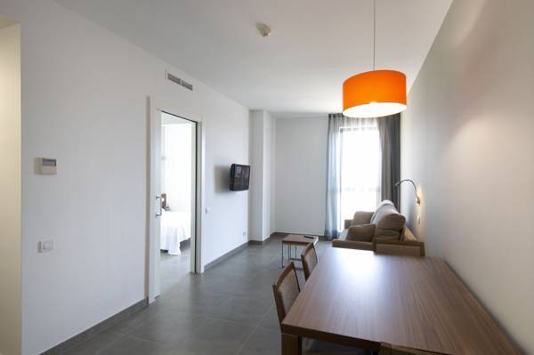 Ona Living Barcelona Испания, Оспиталет-де-Льобрегат