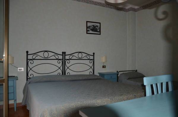 Hotel La Mimosa  2* Италия, Капальбио