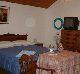 Villa B&B House  в Фольгарие