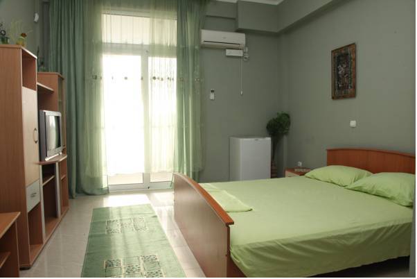 Apartments Dion  3* Черногория, Улцинь
