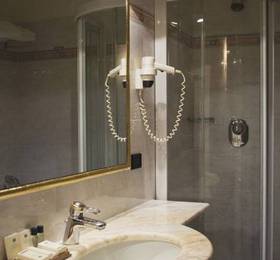 Hotel Claudiani  в Мачерате