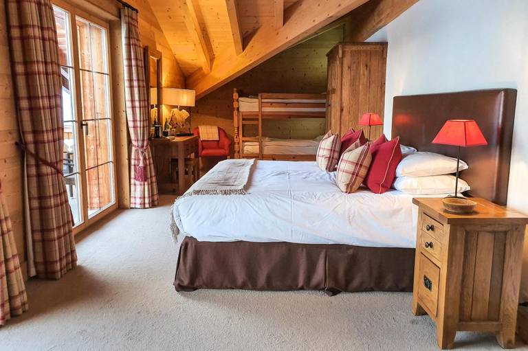 Mountain Lodge 