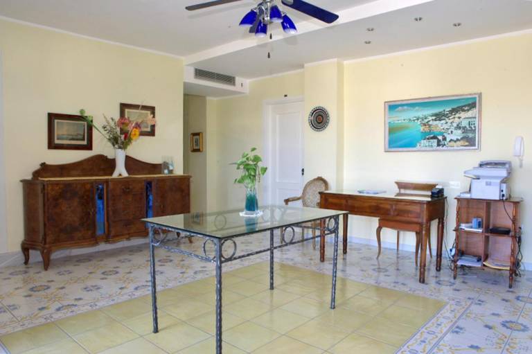 Villa Maredona