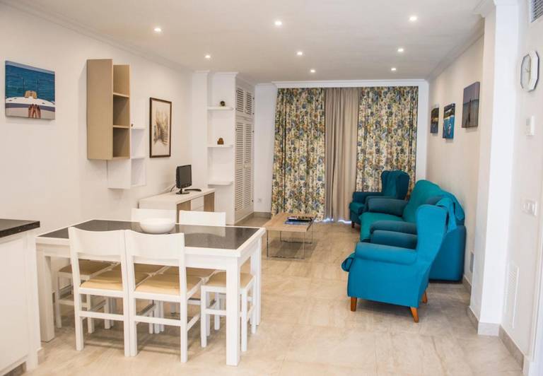Apartamentos Hamilton Court