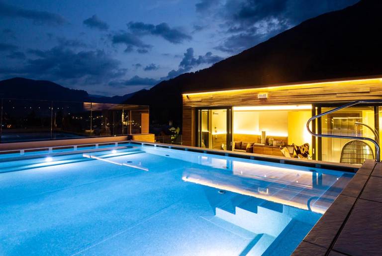 Hotel Tressane 