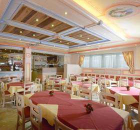 Hotel La Noria  в Коммеццадуре