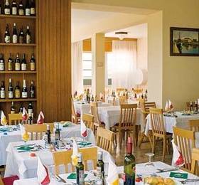 Hotel Dolores  в Чезенатико