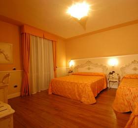 Hotel Confine  в Коле