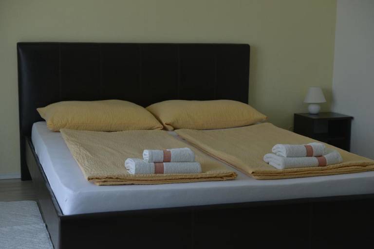 Rooms Magdic 