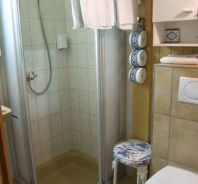 B & B Jobins  в Бринце