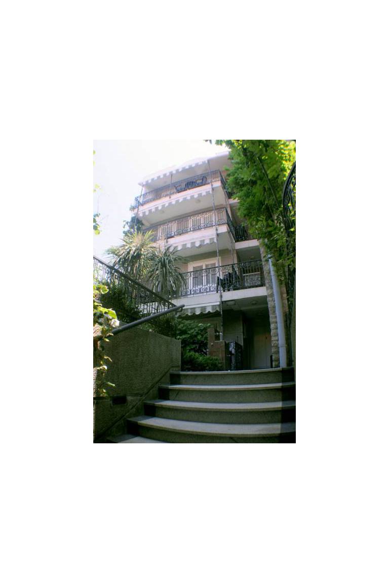 Z Apartments 