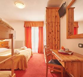 Hotel Polsa  в Брентонико
