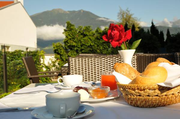Hotel Tyrol  3* Италия, Брессаноне