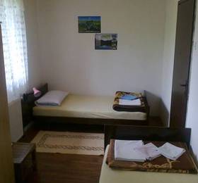 Rooms Milka  в Коренице