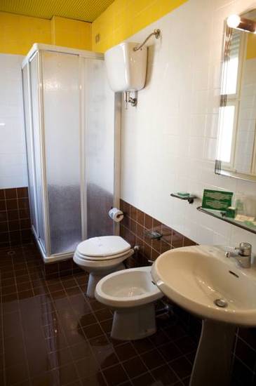 Hotel Gioli  3* Италия, Асколи-Пичено