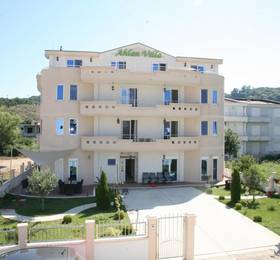 Villa Ahlan  в Улцине