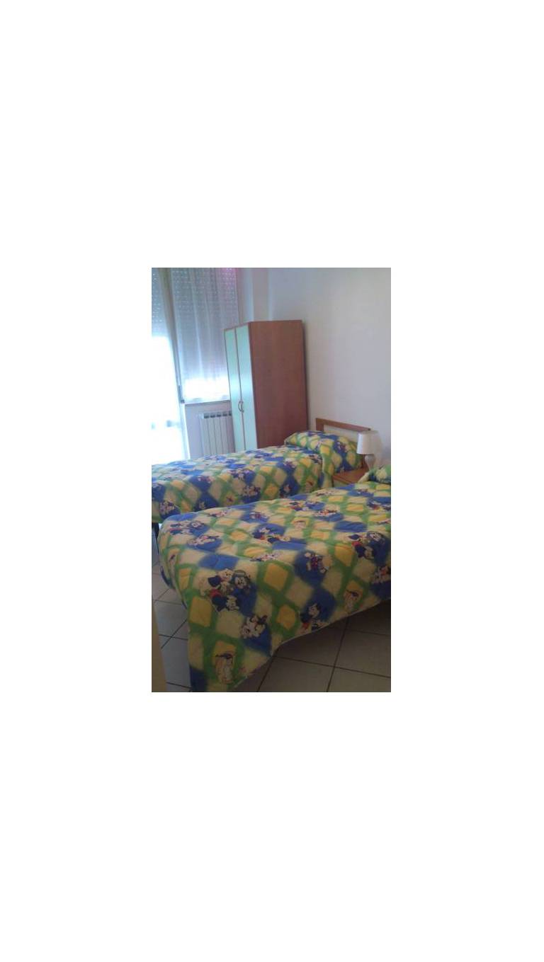 B&B Leone 