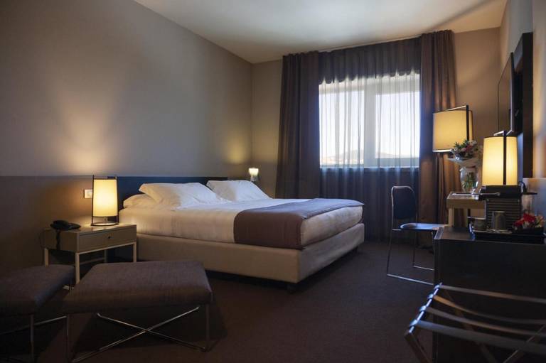 G Hotel 