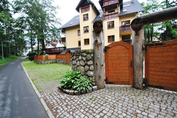 Apartamenty Rezydencja Nadrzeczna SunSeasons24  Польша, Карпач