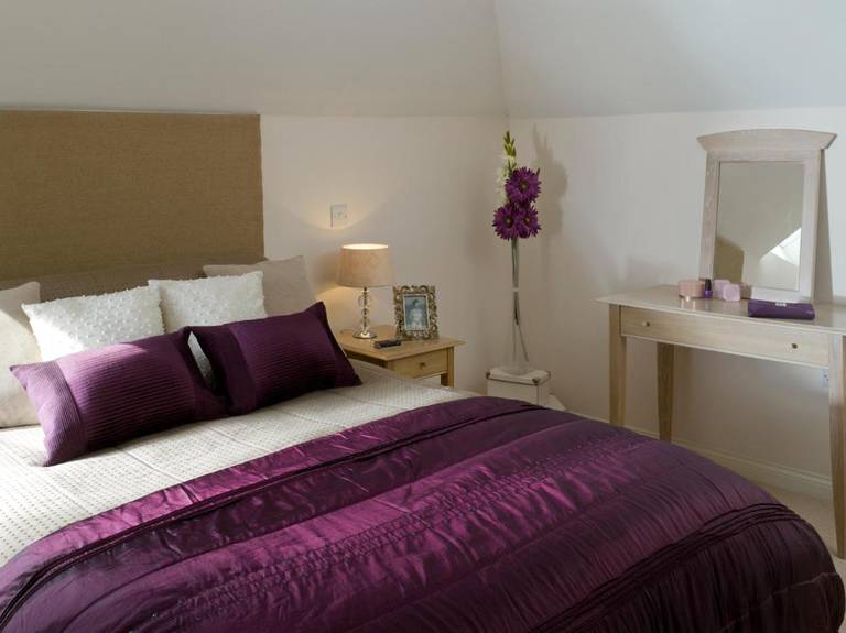 Berkshire Rooms Ltd - Gray Place 