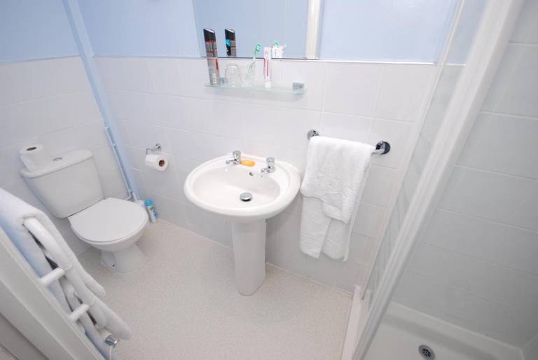 The Avenue Guest Accommodation 