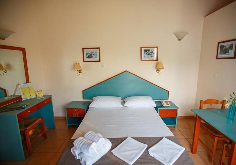 Filoxenia Apartments & Studios 