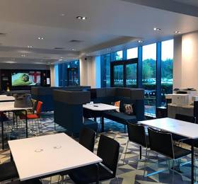 Village Urban Resort Solihull  в Солихалле