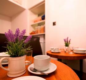 Three Bridges B & B - Gatwick  в Кроули