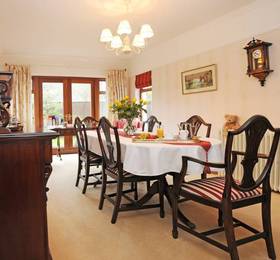 Cottesmore Bed and Breakfast  в Бушмилсе