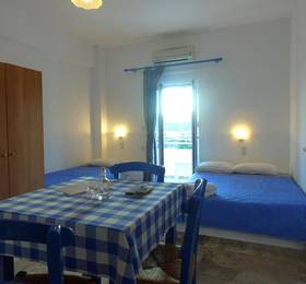 Helios Studios Apartments в Макриялосе