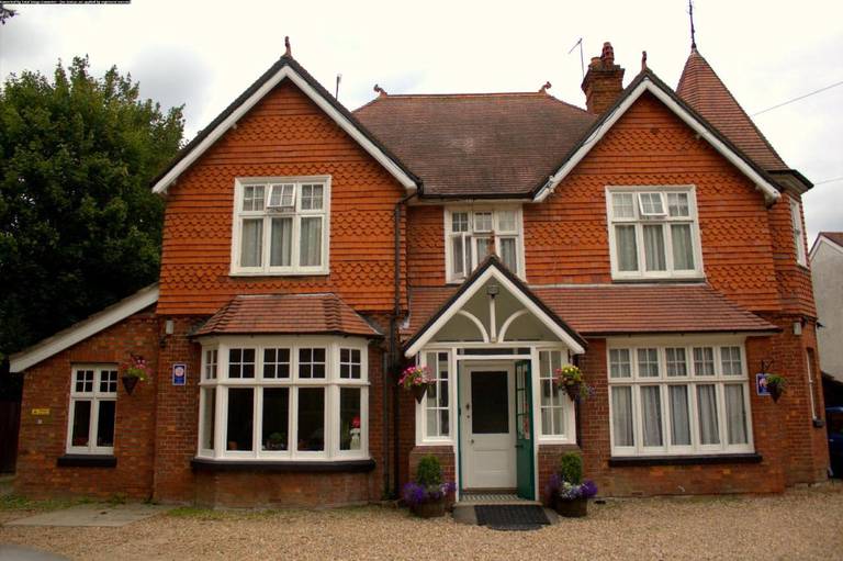Gatwick Turret Guest House 