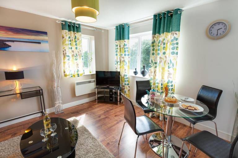 Meridian Apartment Suites 