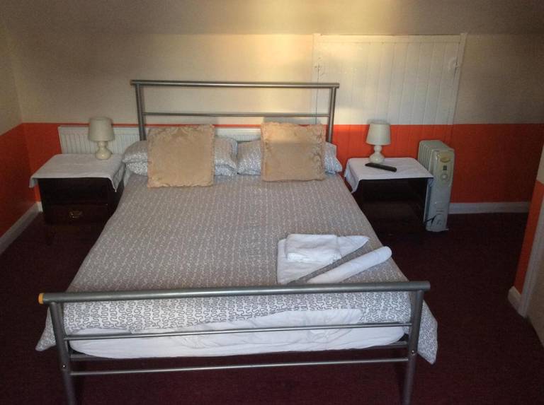 Malvern Lodge Guest House 