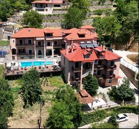 Villa Virginia Guesthouse  в Карпенисионе