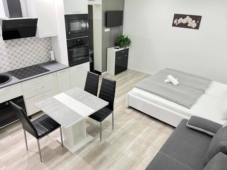 Aqua Wellness Apartments 