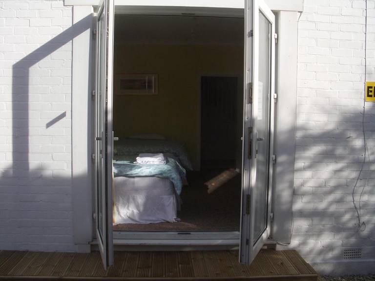 Singer House Guest House 