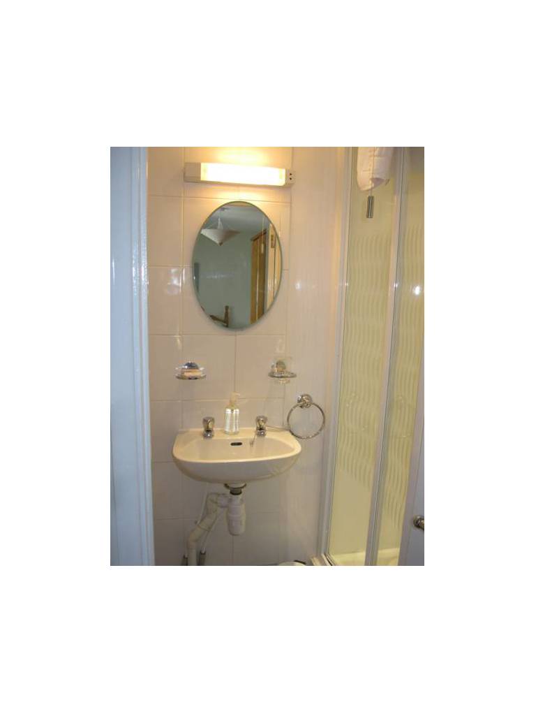 Channel View Guest House 